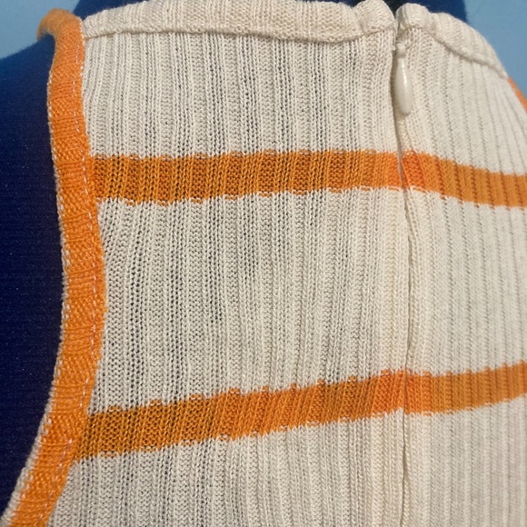 halter top sleeveless shirt - Picture 3 of 4